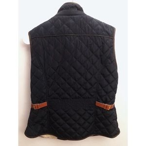 Quilted Vest Size: Medium